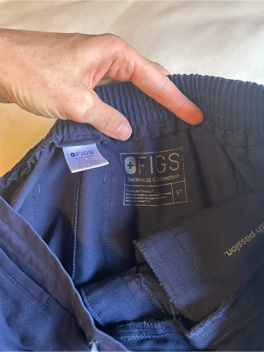 Figs Women's Navy Drawstring Straight leg scrub pants